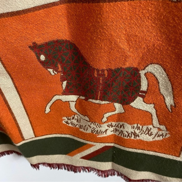 Equestrian themed pashmina designer inspired - Picture 7 of 10